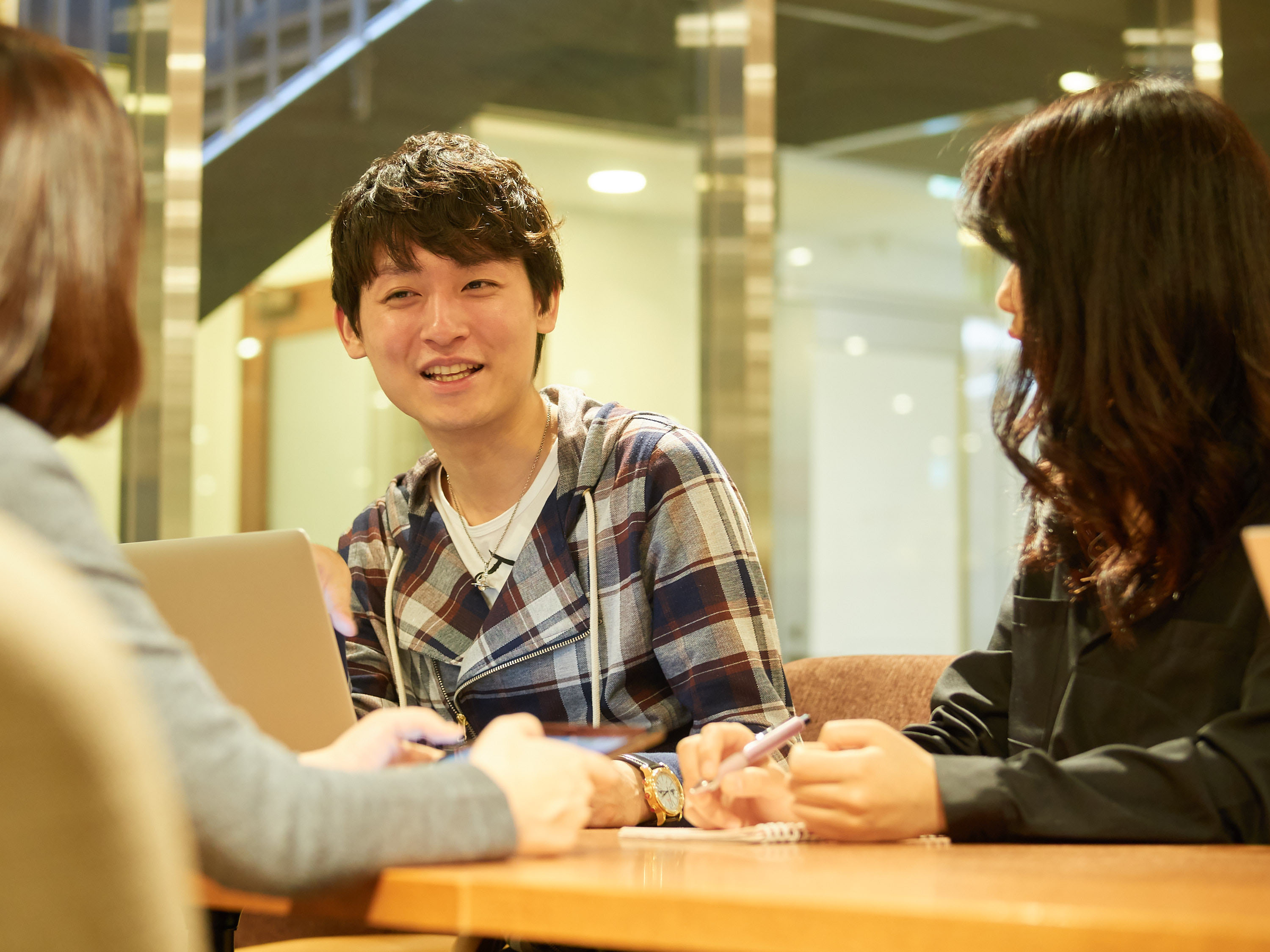 社員のミーティング風景